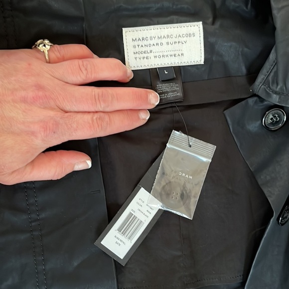 Marc by Marc Jacobs size  large black lightweight waterproof cape fits MED to XL - Picture 9 of 15